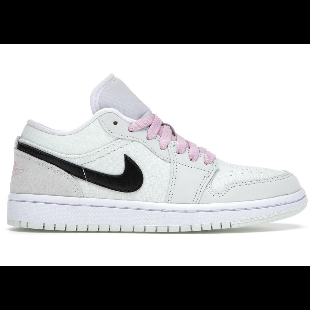 New Women’s Jordan 1 Low Sneakers - Picture 12 of 12